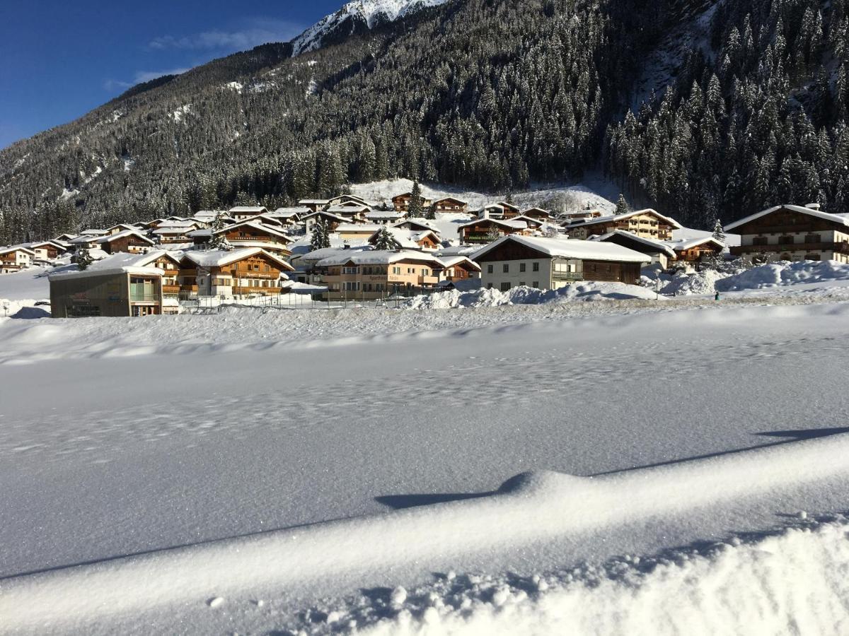 Appartements Fam. Gleinser Mirella Neustift im Stubaital Exterior foto